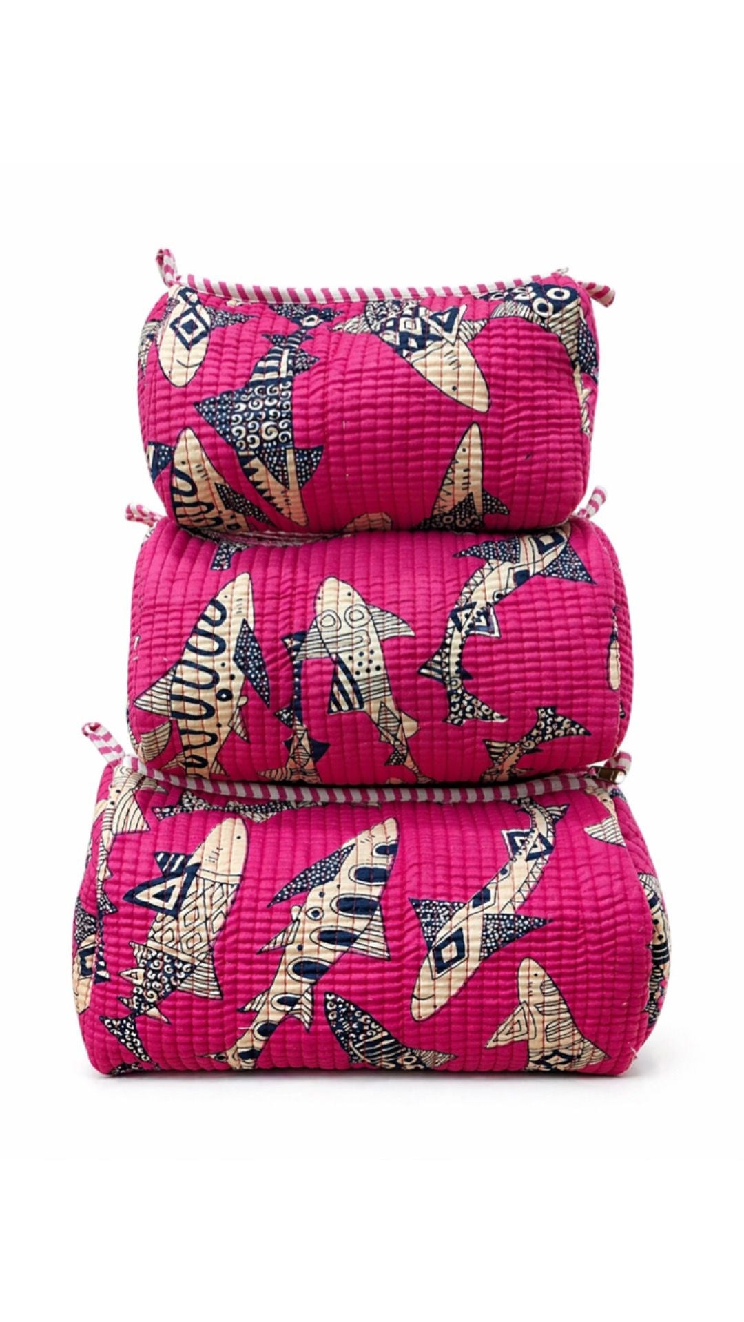 Pink fish quilted makeup pouches, detail